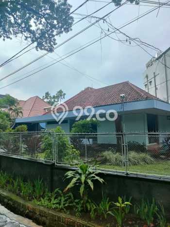 Ready to Use! Luxury House LT 616m2 Desain Elegan di Cipaganti Ready to Use! Luxury House LT 616m2 Desain Elegan di Cipaganti
