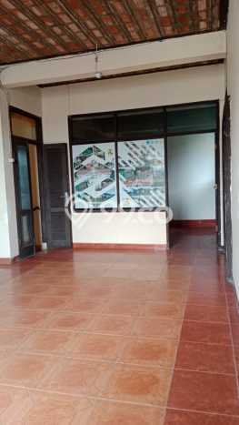 LOKASI STRATEGIS! Komersial For Rent Kawasan Buah Batu, Luas 350m², Area Berkembang LOKASI STRATEGIS! Komersial For Rent Kawasan Buah Batu, Luas 350m², Area Berkembang