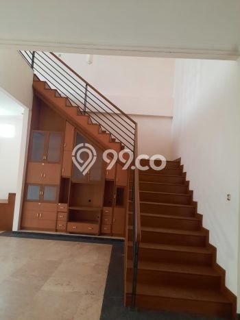 Rumah Cantik Siap Pakai Di Batununggal Luas 450m2 Lokasi Strategis Rumah Cantik Siap Pakai Di Batununggal Luas 450m2 Lokasi Strategis