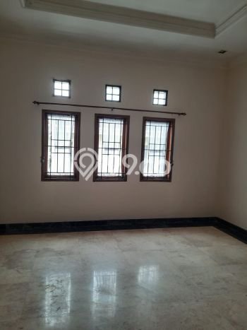 Rumah Cantik Siap Pakai Di Batununggal Luas 450m2 Lokasi Strategis Rumah Cantik Siap Pakai Di Batununggal Luas 450m2 Lokasi Strategis