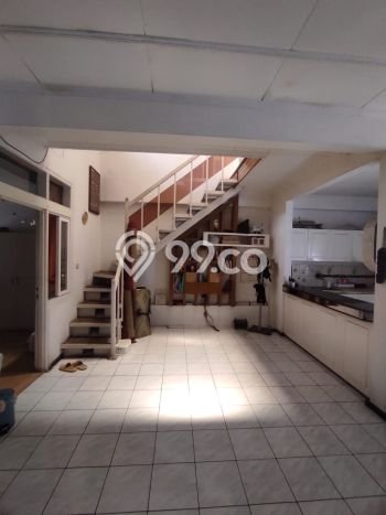 Disewakan! Rumah 3 Kamar Tidur &
1 Kamar Mandi di Turangga, Bandung Disewakan! Rumah 3 Kamar Tidur &
1 Kamar Mandi di Turangga, Bandung