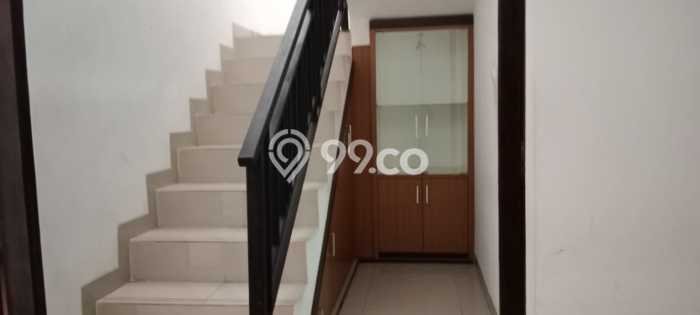Disewakan Rumah Murah di Turangga Bandung Punya 5 KT Disewakan Rumah Murah di Turangga Bandung Punya 5 KT