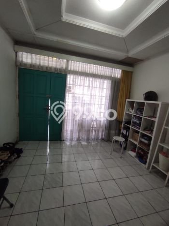 Disewakan! Rumah 3 Kamar Tidur &
1 Kamar Mandi di Turangga, Bandung Disewakan! Rumah 3 Kamar Tidur &
1 Kamar Mandi di Turangga, Bandung