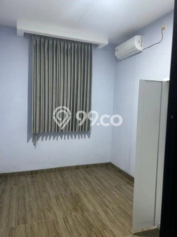 For Sale Rumah 4 Kamar Lokasi Strategis Nyaman dan Strategis di Karang Tengah For Sale Rumah 4 Kamar Lokasi Strategis Nyaman dan Strategis di Karang Tengah