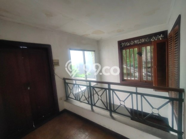 Hunian 6 Kamar Lengkap Dikontrakkan di Menteng Harga Kompetitif Hunian 6 Kamar Lengkap Dikontrakkan di Menteng Harga Kompetitif