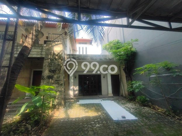 Hunian 6 Kamar Lengkap Dikontrakkan di Menteng Harga Kompetitif Hunian 6 Kamar Lengkap Dikontrakkan di Menteng Harga Kompetitif