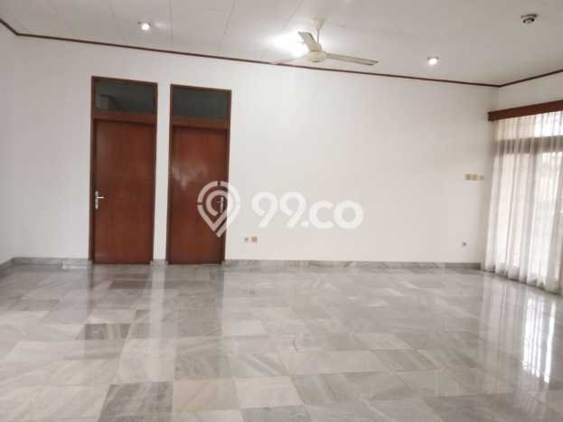Rumah Mewah LB 500m2 Siap Pakai Desain Elegan di Cipete, Jakarta Selatan Rumah Mewah LB 500m2 Siap Pakai Desain Elegan di Cipete, Jakarta Selatan