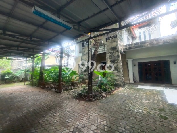 Hunian 6 Kamar Lengkap Dikontrakkan di Menteng Harga Kompetitif Hunian 6 Kamar Lengkap Dikontrakkan di Menteng Harga Kompetitif