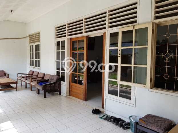 Rumah Luxury Modern Tanpa Renovasi di Pangkalan Jati Depok Rumah Luxury Modern Tanpa Renovasi di Pangkalan Jati Depok