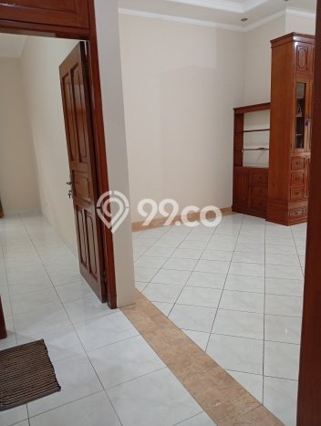 Ready to Use! Premium House LT 377m2 Desain Elegan di Cipete Ready to Use! Premium House LT 377m2 Desain Elegan di Cipete