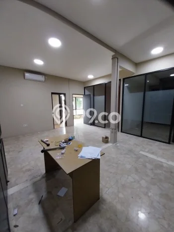 Komersial bagus disewakan di Kebayoran Baru Jakarta Selatan dengan LB 200m2 harga sewa terbaik Komersial bagus disewakan di Kebayoran Baru Jakarta Selatan dengan LB 200m2 harga sewa terbaik