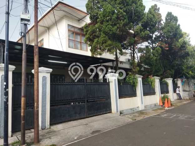 Rumah Mewah LB 500m2 Siap Pakai Desain Elegan di Cipete, Jakarta Selatan Rumah Mewah LB 500m2 Siap Pakai Desain Elegan di Cipete, Jakarta Selatan