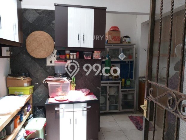Dijual Hunian Rumah Terawat 3 KT di Bintaro, Tangerang Selatan Dijual Hunian Rumah Terawat 3 KT di Bintaro, Tangerang Selatan