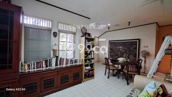 Dijual Rumah Luas Megah Dengan View Cantik di Bintaro, Tangerang Selatan Dijual Rumah Luas Megah Dengan View Cantik di Bintaro, Tangerang Selatan