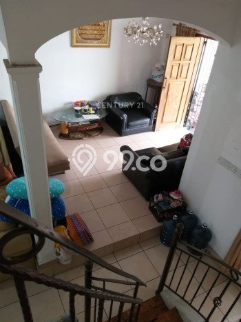 Dijual Hunian Rumah Terawat 3 KT di Bintaro, Tangerang Selatan Dijual Hunian Rumah Terawat 3 KT di Bintaro, Tangerang Selatan
