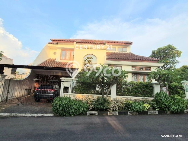 Rumah Mewah LB 230m2 Siap Huni Desain Elegan di Bintaro, Jakarta Selatan Rumah Mewah LB 230m2 Siap Huni Desain Elegan di Bintaro, Jakarta Selatan