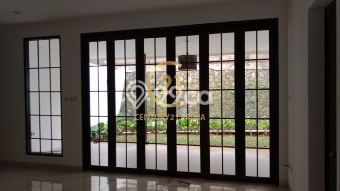 Rumah Mewah LB 250m2 Siap Pakai Desain Elegan di Bintaro, Tangerang Selatan Rumah Mewah LB 250m2 Siap Pakai Desain Elegan di Bintaro, Tangerang Selatan