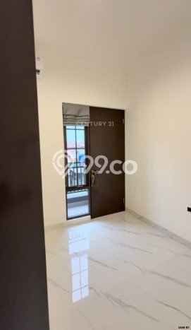 Dijual Hunian Rumah Terawat 3 Kamar di Jelupang, Tangerang Dijual Hunian Rumah Terawat 3 Kamar di Jelupang, Tangerang
