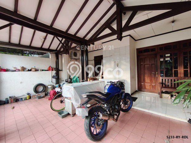 Dijual Rumah 6 Kamar Lokasi Strategis Bagus dan Strategis di Pesanggrahan Dijual Rumah 6 Kamar Lokasi Strategis Bagus dan Strategis di Pesanggrahan