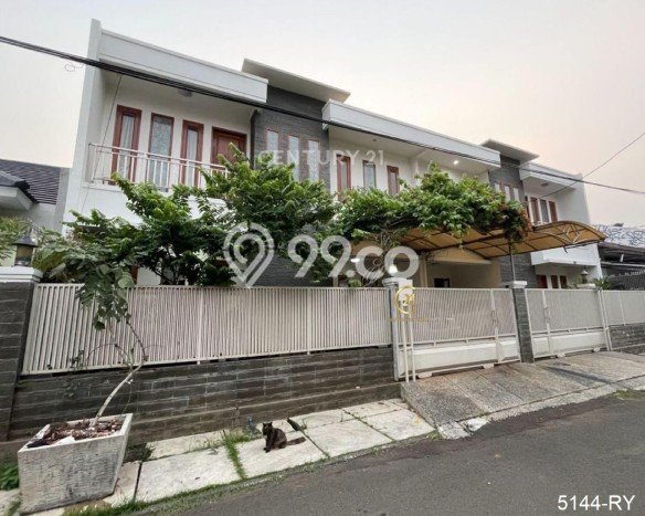 Dijual Rumah Mewah Megah Dengan View Eksklusif di Sektor 2 - Bintaro, Jakarta Selatan Dijual Rumah Mewah Megah Dengan View Eksklusif di Sektor 2 - Bintaro, Jakarta Selatan