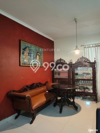 Hunian Mewah LB 200m2 Siap Pakai Desain Elegan di Bintaro, Tangerang Selatan Hunian Mewah LB 200m2 Siap Pakai Desain Elegan di Bintaro, Tangerang Selatan