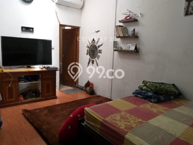 Dijual Hunian Rumah Terawat 3 KT di Bintaro, Tangerang Selatan Dijual Hunian Rumah Terawat 3 KT di Bintaro, Tangerang Selatan