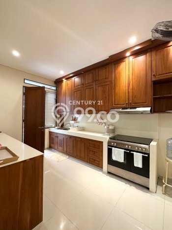 Rumah Elit LB 112m2 Siap Pakai Desain Elegan di Sektor 9-Bintaro, Tangerang Selatan Rumah Elit LB 112m2 Siap Pakai Desain Elegan di Sektor 9-Bintaro, Tangerang Selatan
