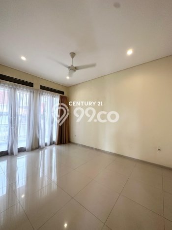 Rumah Elit LB 112m2 Siap Pakai Desain Elegan di Sektor 9-Bintaro, Tangerang Selatan Rumah Elit LB 112m2 Siap Pakai Desain Elegan di Sektor 9-Bintaro, Tangerang Selatan