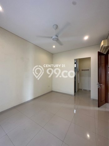 Rumah Elit LB 112m2 Siap Pakai Desain Elegan di Sektor 9-Bintaro, Tangerang Selatan Rumah Elit LB 112m2 Siap Pakai Desain Elegan di Sektor 9-Bintaro, Tangerang Selatan