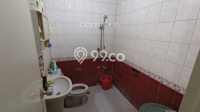 Hunian Nyaman Asri 3 KT Siap Huni di Graha Bintaro Jakarta Selatan Hunian Nyaman Asri 3 KT Siap Huni di Graha Bintaro Jakarta Selatan