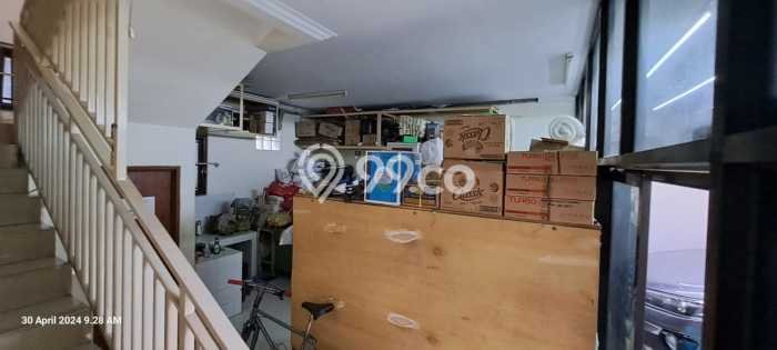 Ruko Dijual di Prime Area Bandung Luas 230m2 Ruko Dijual di Prime Area Bandung Luas 230m2