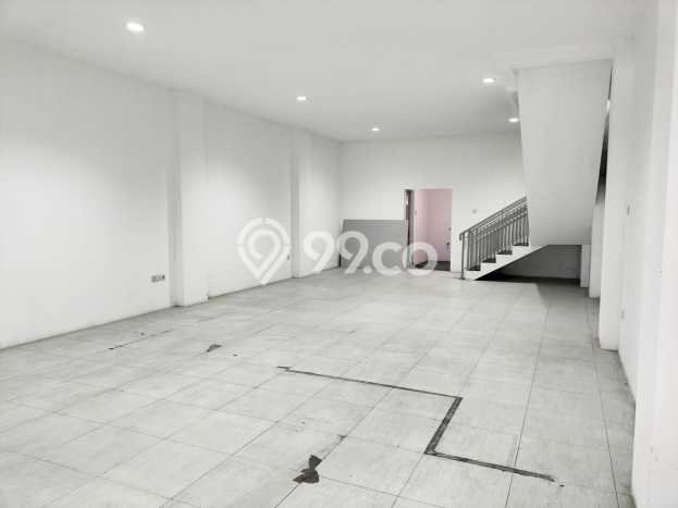 Ruko Dijual di Bandung LT 134m2 & LB 180m2 Lokasi Terbaik! Ruko Dijual di Bandung LT 134m2 & LB 180m2 Lokasi Terbaik!