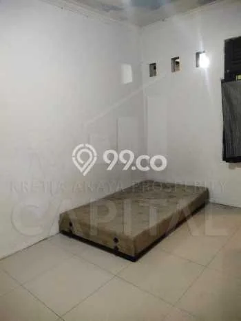 Rumah Kost untuk Dijual di Astanaanyar dengan 33 KT, 33 KM, Luas 800m2 Rumah Kost untuk Dijual di Astanaanyar dengan 33 KT, 33 KM, Luas 800m2