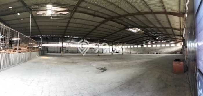 AREA BERKEMBANG! Gudang For Rent Kawasan Moch Toha, Luas 200m², Siap Operasional AREA BERKEMBANG! Gudang For Rent Kawasan Moch Toha, Luas 200m², Siap Operasional