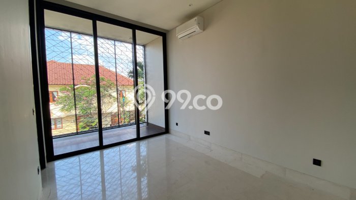 Rumah Luxury Modern Tanpa Renovasi di Kemang Jakarta Selatan Rumah Luxury Modern Tanpa Renovasi di Kemang Jakarta Selatan