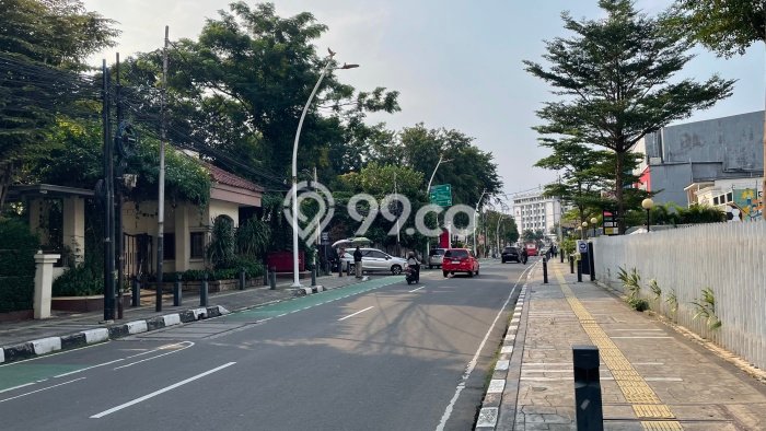 Best Deal Hunian Mewah Ideal dan Luas di Menteng, Jakarta Pusat Best Deal Hunian Mewah Ideal dan Luas di Menteng, Jakarta Pusat