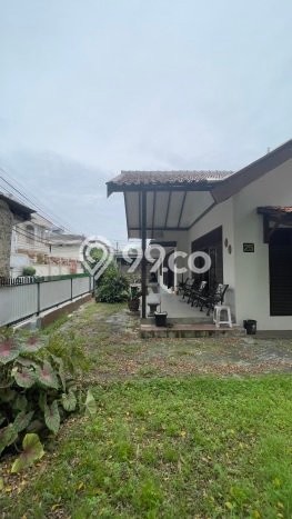 Dijual Rumah Luas Megah Dengan View Cantik di Tomang, Jakarta Barat Dijual Rumah Luas Megah Dengan View Cantik di Tomang, Jakarta Barat