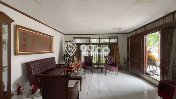 Dijual Rumah Luas Megah Dengan View Cantik di Tomang, Jakarta Barat Dijual Rumah Luas Megah Dengan View Cantik di Tomang, Jakarta Barat