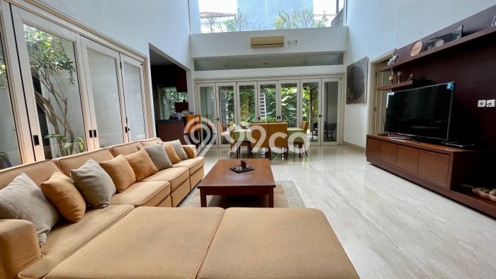 Jual Rumah Luas Megah Dengan View Cantik di Alam Sutera, Tangerang Jual Rumah Luas Megah Dengan View Cantik di Alam Sutera, Tangerang