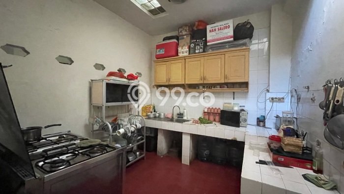Siap Huni Rumah Mewah 4 Kamar di Kebayoran Baru Dekat ke Mana Pun Siap Huni Rumah Mewah 4 Kamar di Kebayoran Baru Dekat ke Mana Pun