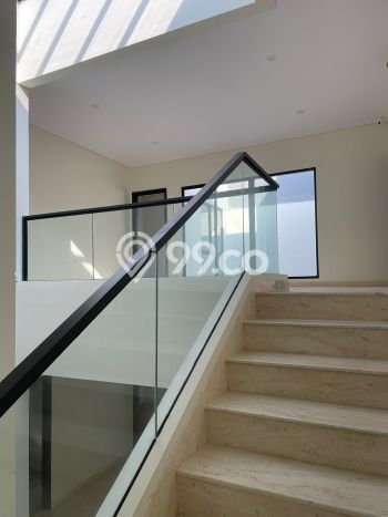 Rumah Elit Modern Siap Huni di Gading Serpong Tangerang Rumah Elit Modern Siap Huni di Gading Serpong Tangerang