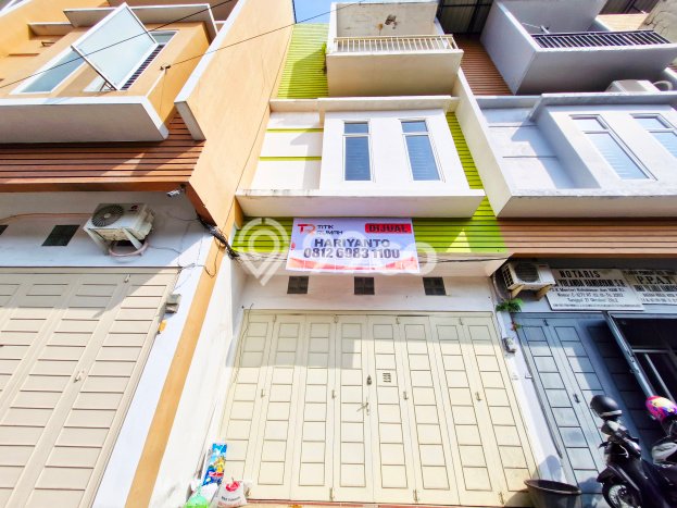Ruko Premium di Medan Maimun, Luas 160m², Mainroad, Area Bisnis Aktif Ruko Premium di Medan Maimun, Luas 160m², Mainroad, Area Bisnis Aktif