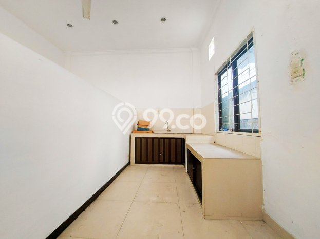 LOKASI SUPER STRATEGIS! Ruko Kawasan Medan Maimun, Luas 160m², Ramai Pengunjung LOKASI SUPER STRATEGIS! Ruko Kawasan Medan Maimun, Luas 160m², Ramai Pengunjung