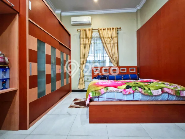 For Sale Rumah 5 Kamar Lokasi Ideal Nyaman dan Strategis di Medan Timur For Sale Rumah 5 Kamar Lokasi Ideal Nyaman dan Strategis di Medan Timur
