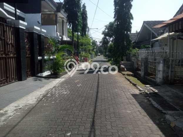 Rumah Strategis dengan Luas Tanah 144m² di Lokasi Margahayu, Bandung Rumah Strategis dengan Luas Tanah 144m² di Lokasi Margahayu, Bandung