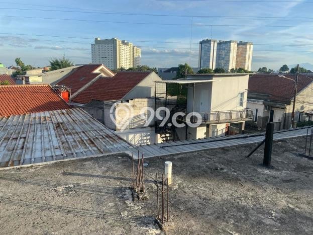 Siap Huni Rumah Mewah 4 Kamar di Ciputat Dekat ke Mana Pun Siap Huni Rumah Mewah 4 Kamar di Ciputat Dekat ke Mana Pun