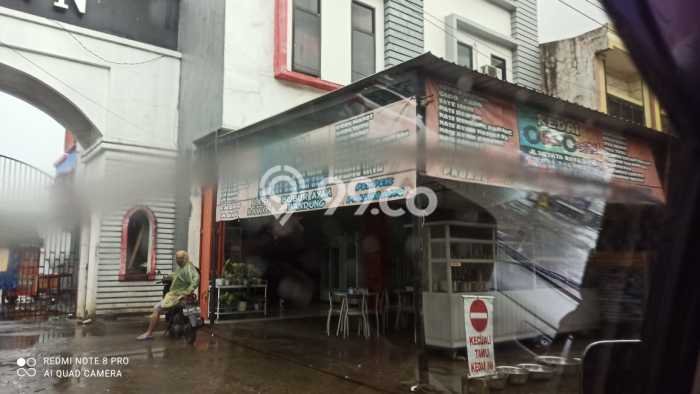 Lokasi Strategis! Dijual Ruko Bisnis di Makassar, Makassar Kondisi Bagus Lokasi Strategis! Dijual Ruko Bisnis di Makassar, Makassar Kondisi Bagus