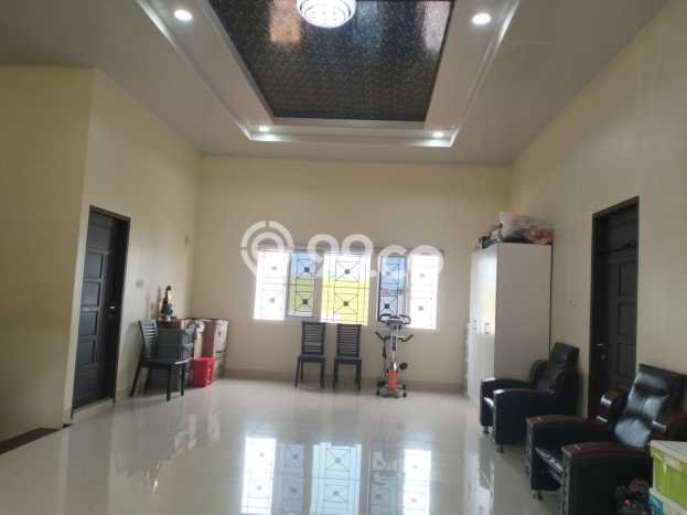 Rumah Asri 5 Kamar Lokasi Tenang di Tanjung Merdeka, Makassar Rumah Asri 5 Kamar Lokasi Tenang di Tanjung Merdeka, Makassar