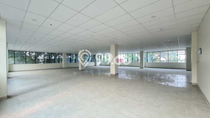 Kantor Dijual di Prime Area Jakarta Selatan Luas 2700m2 Kantor Dijual di Prime Area Jakarta Selatan Luas 2700m2