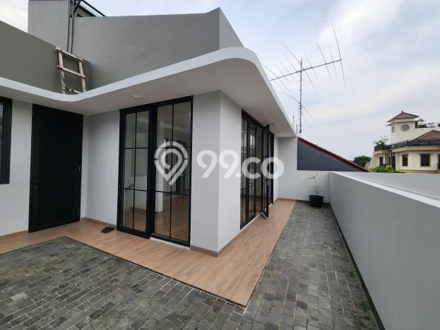 Hunian Mewah LB 430m2 Siap Pakai Desain Elegan di Ampera, Jakarta Selatan Hunian Mewah LB 430m2 Siap Pakai Desain Elegan di Ampera, Jakarta Selatan